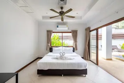 Surin villa by Pattara – Fotos 8