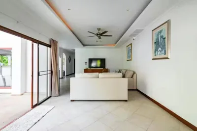 Surin villa by Pattara – Fotos 13